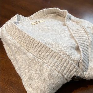 Hollister cardigan
